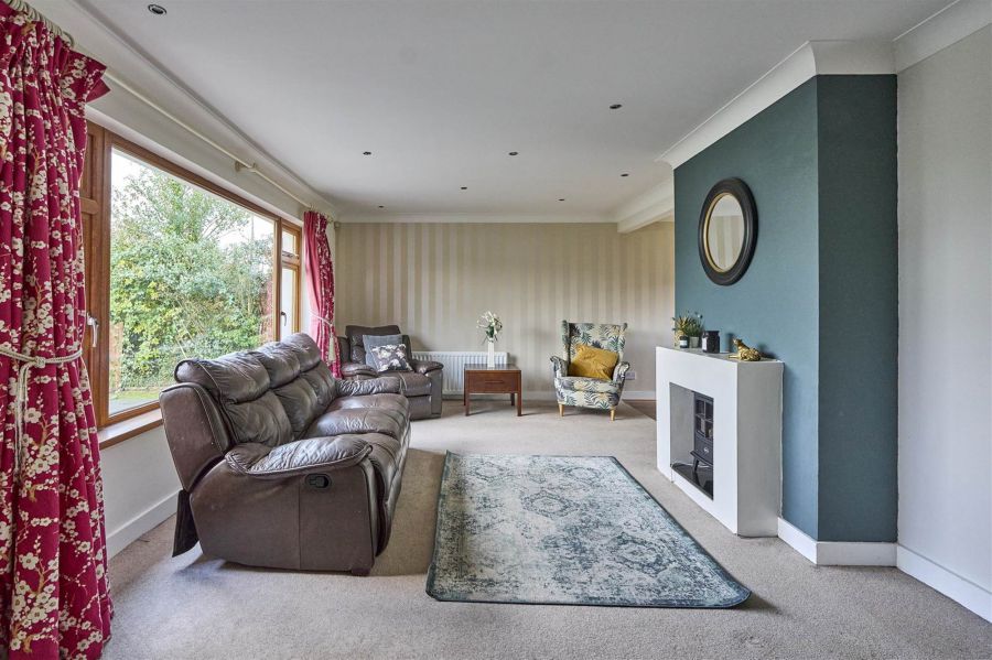 9 Meadow Park
