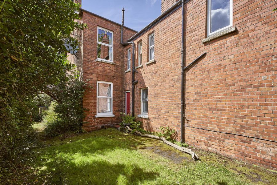46 Bryansburn Road