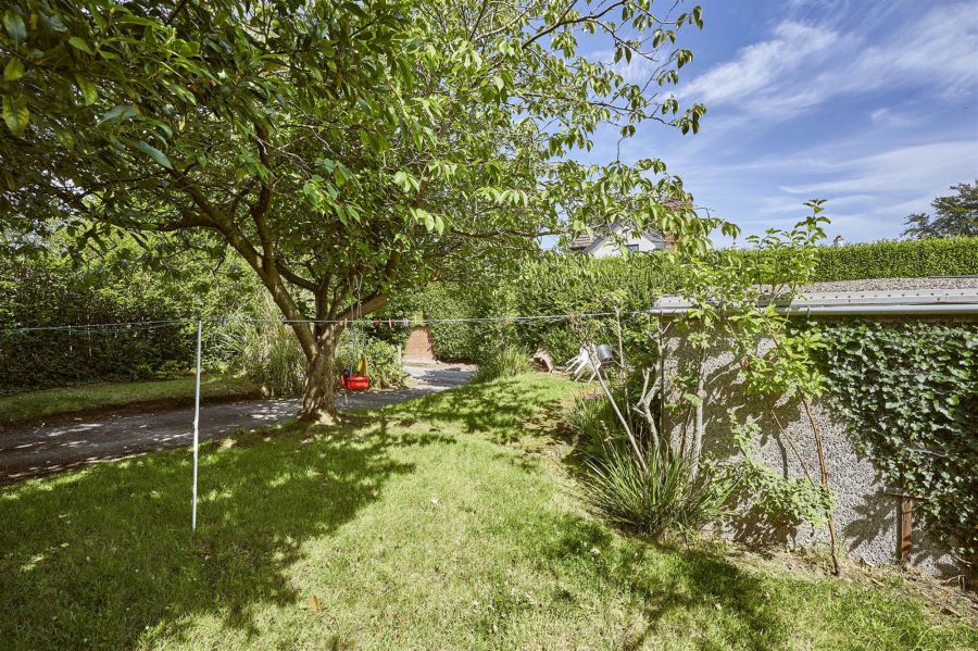 46 Bryansburn Road