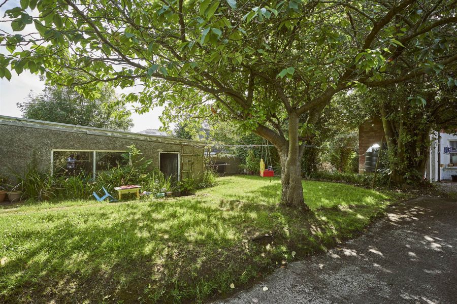 46 Bryansburn Road