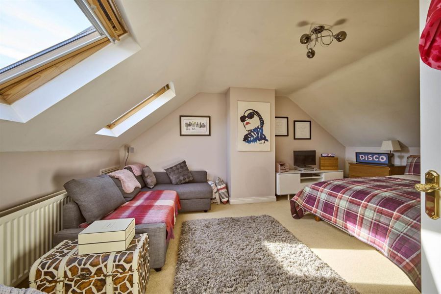 22c Downshire Road
