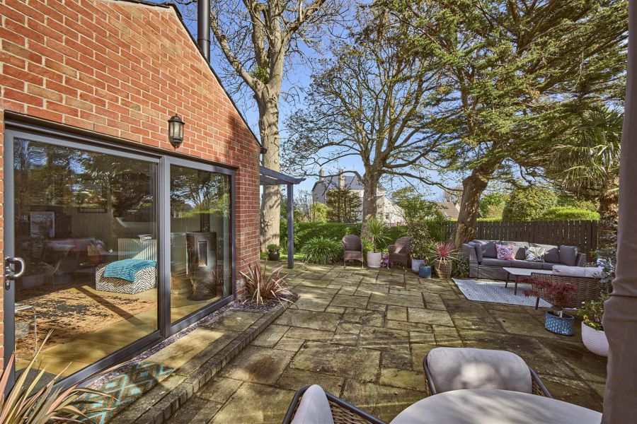 22c Downshire Road