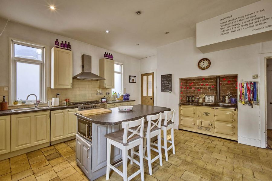 6 Pickie Terrace