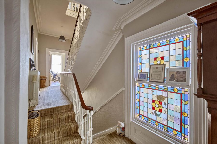 6 Pickie Terrace