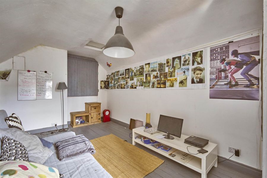 6 Pickie Terrace