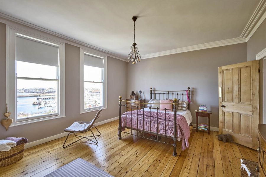 6 Pickie Terrace