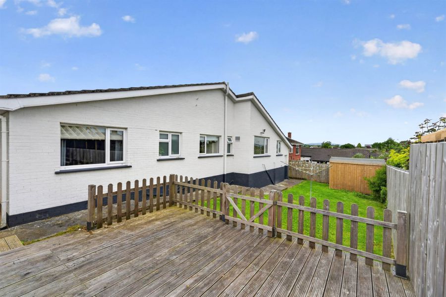 20 Meadow Park
