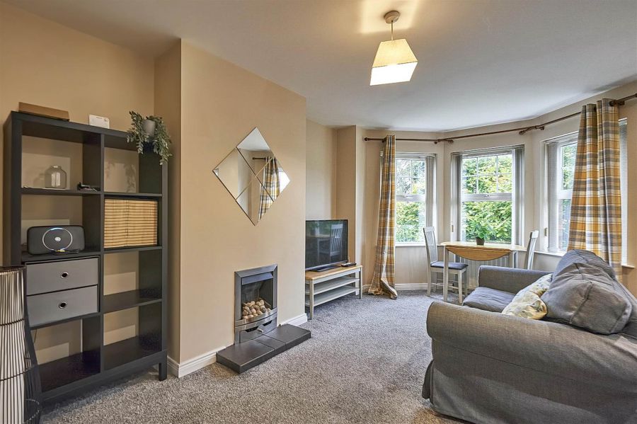 Apt 7 1C Ormiston Crescent