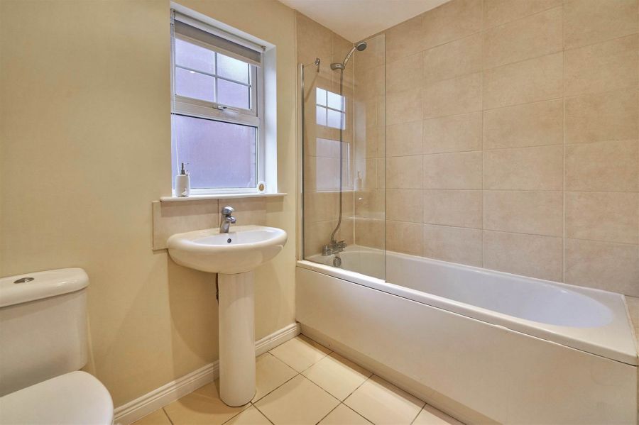 Apt 7 1C Ormiston Crescent