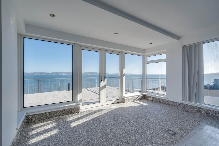 Hartley Cottage, 31a Shore Road
