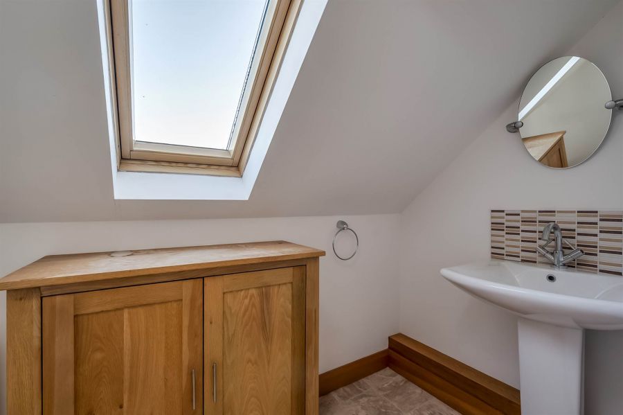 Hartley Cottage, 31a Shore Road