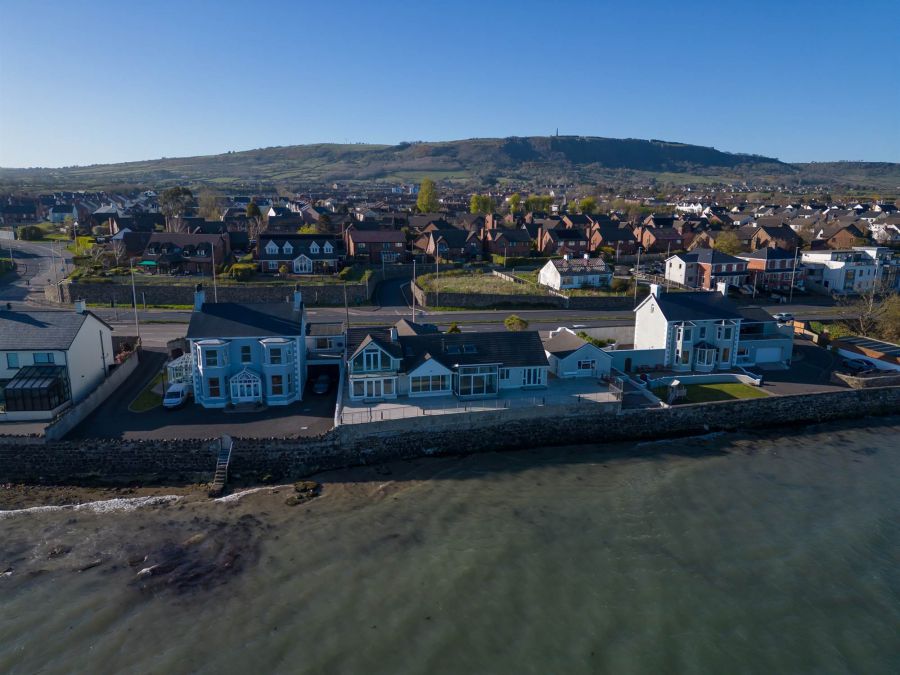 Hartley Cottage, 31a Shore Road