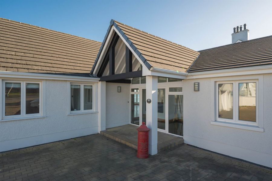 Hartley Cottage, 31a Shore Road