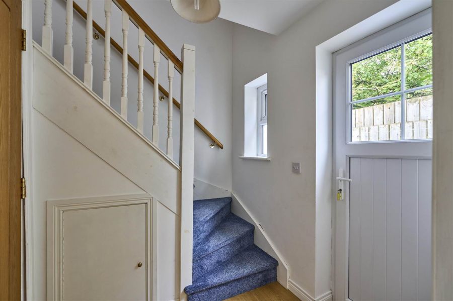 17 Lyle Road
