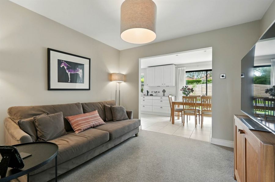 32 Meadowbank