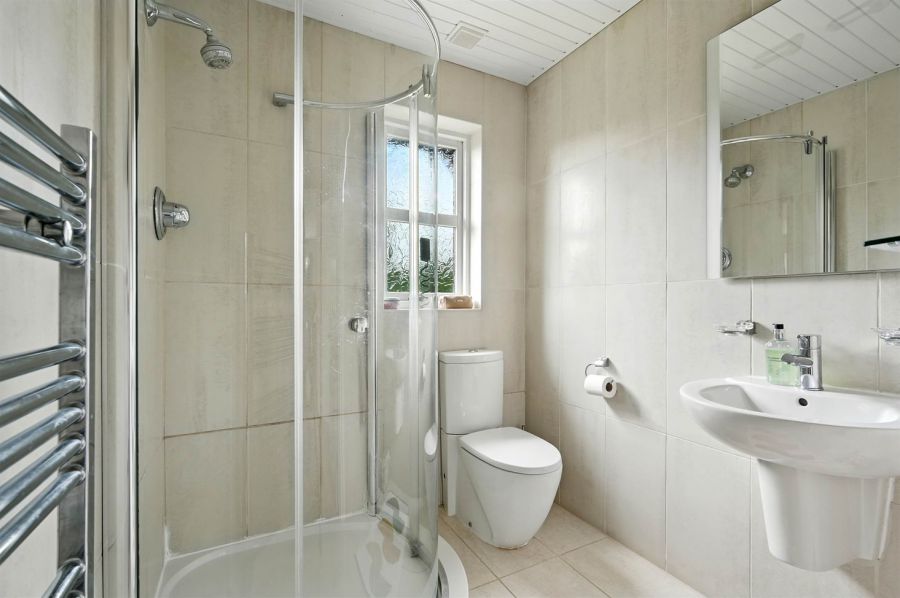 32 Meadowbank 32 Meadowbank