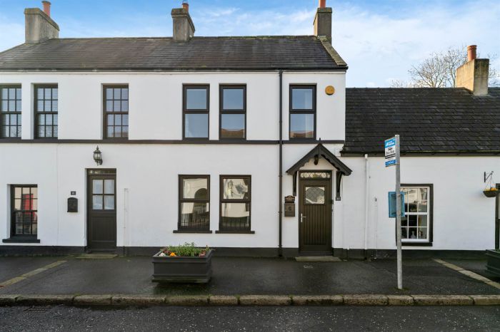 Crawfordsburn Cottage & Cherrytree Cottage, 20 Main Street