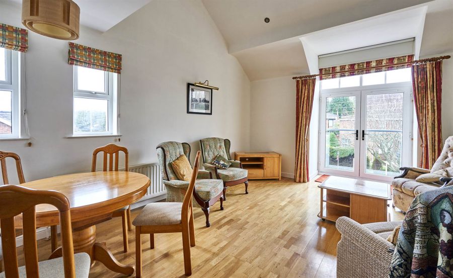 Apt9 Priory Manor