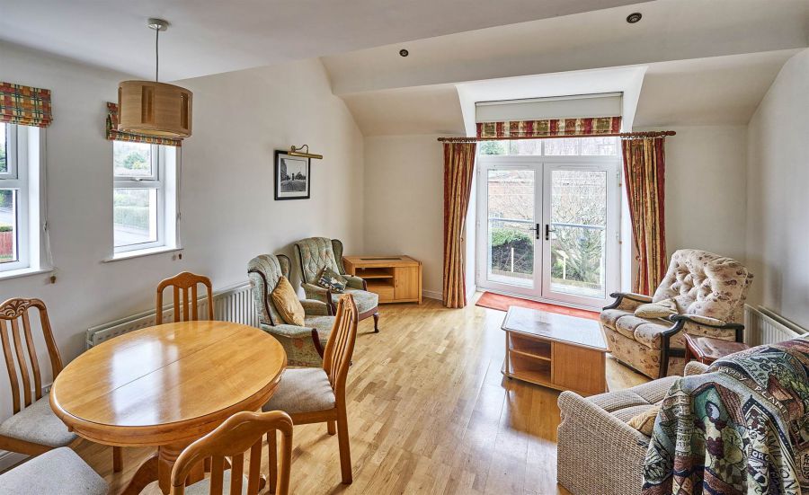 Apt9 Priory Manor