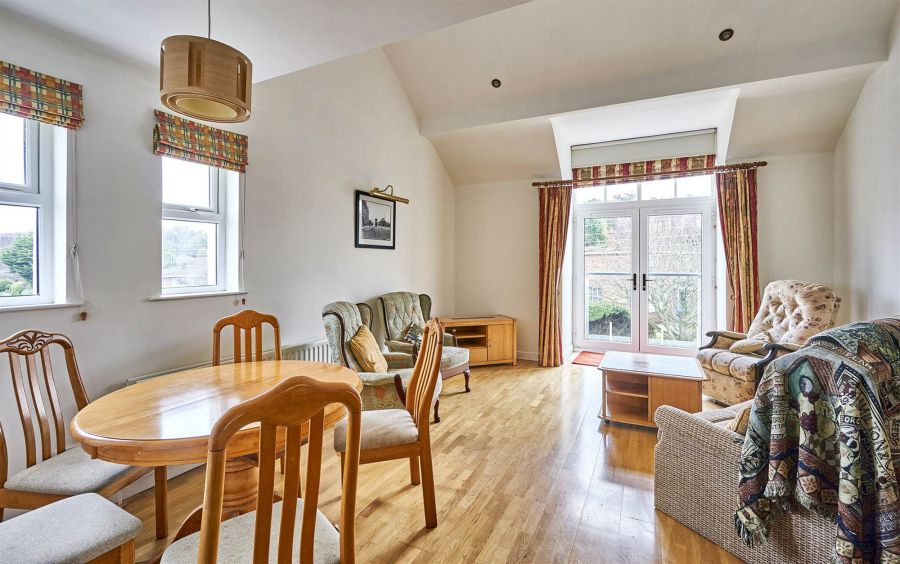 Apt9 Priory Manor