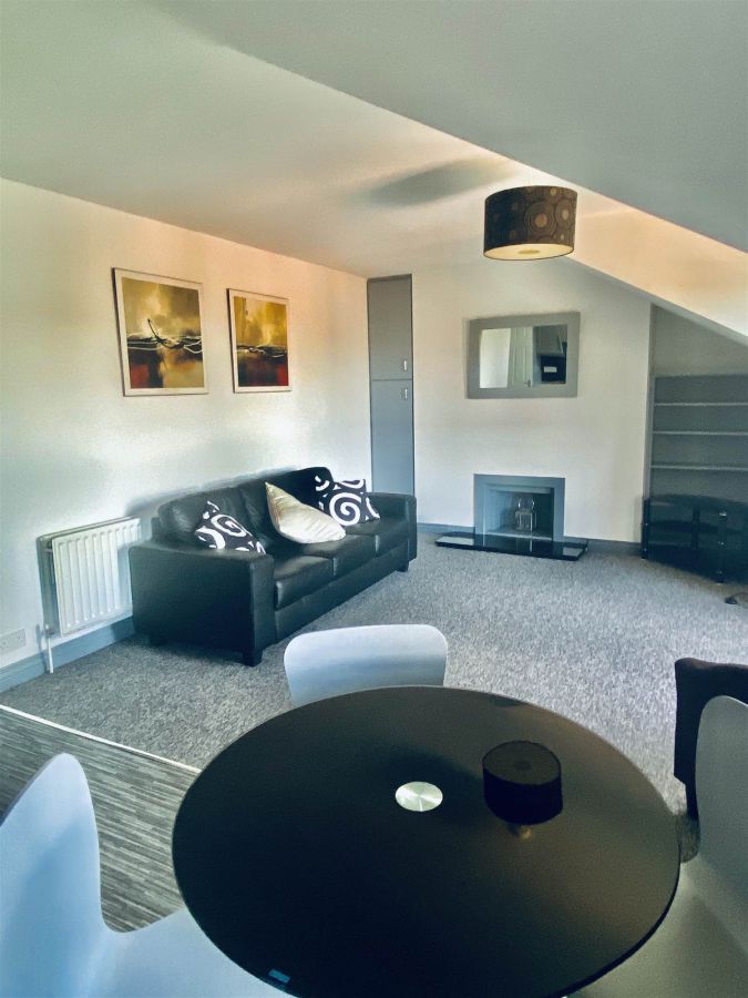 10 Palmerston Court