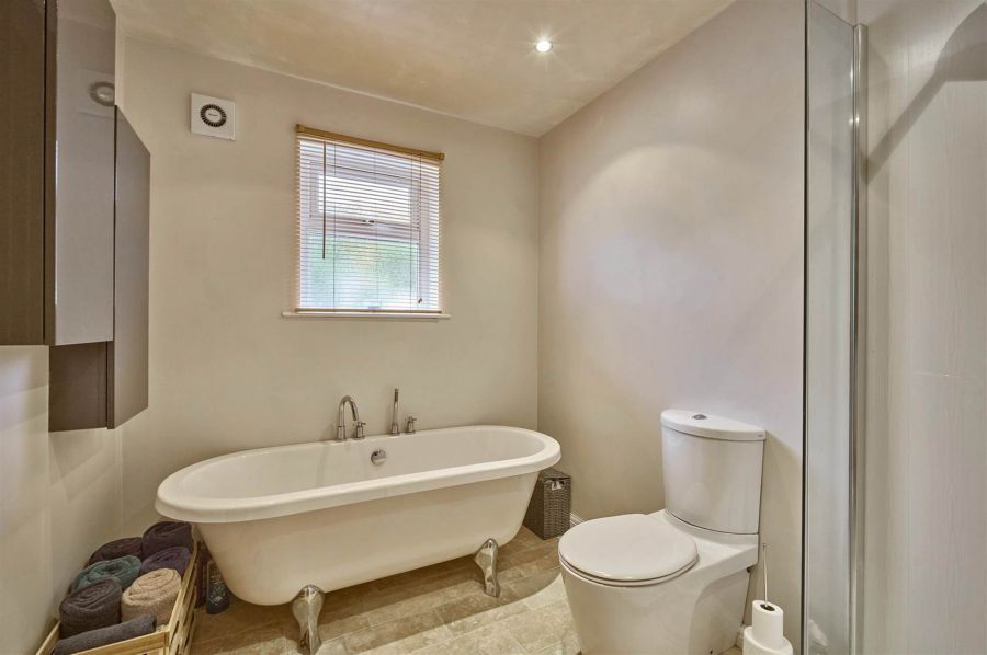 7 Ambleside Road