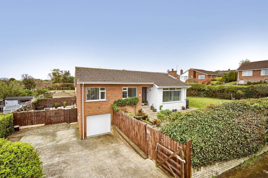 7 Ambleside Road