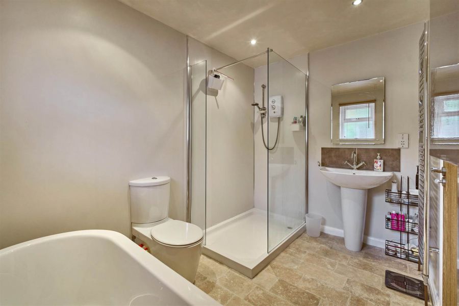 7 Ambleside Road