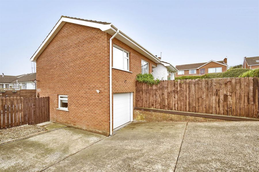 7 Ambleside Road