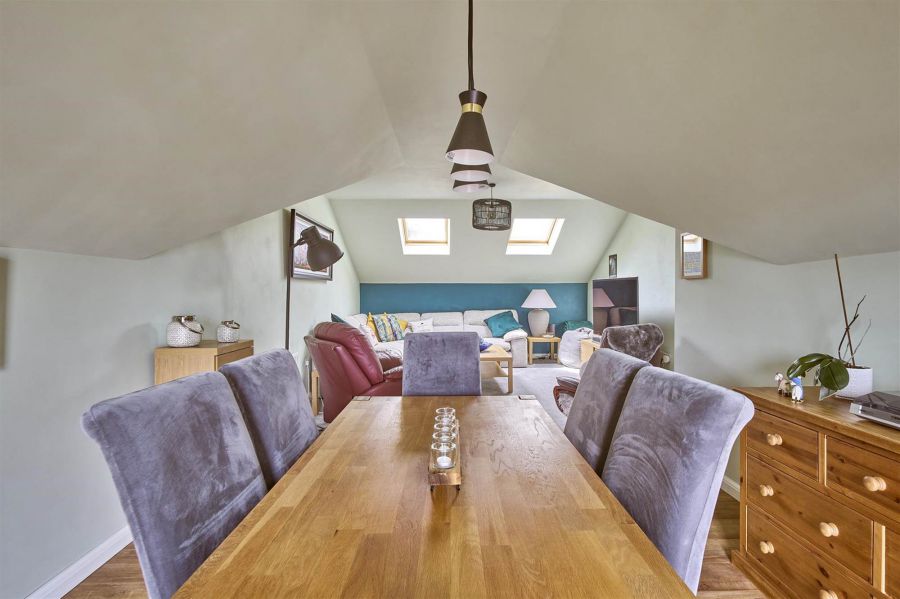 7 Ambleside Road