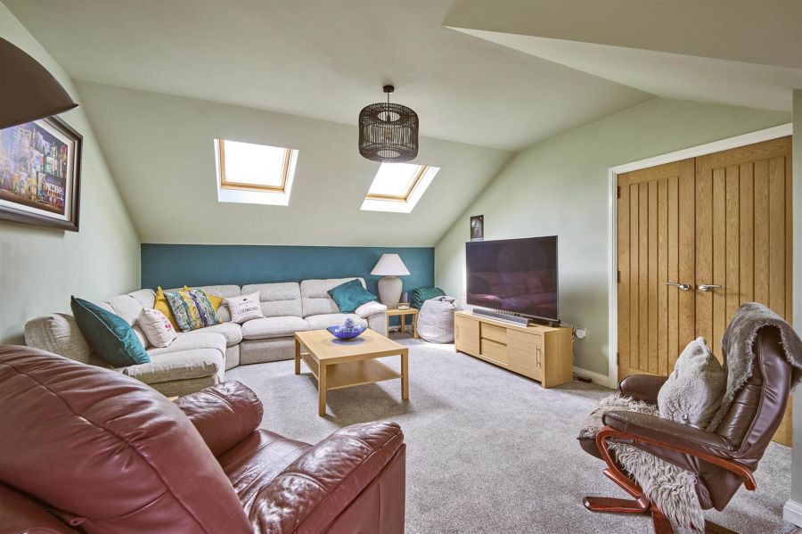 7 Ambleside Road