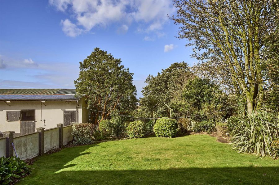 "Fox Hollow", 273 Killaughey Road
