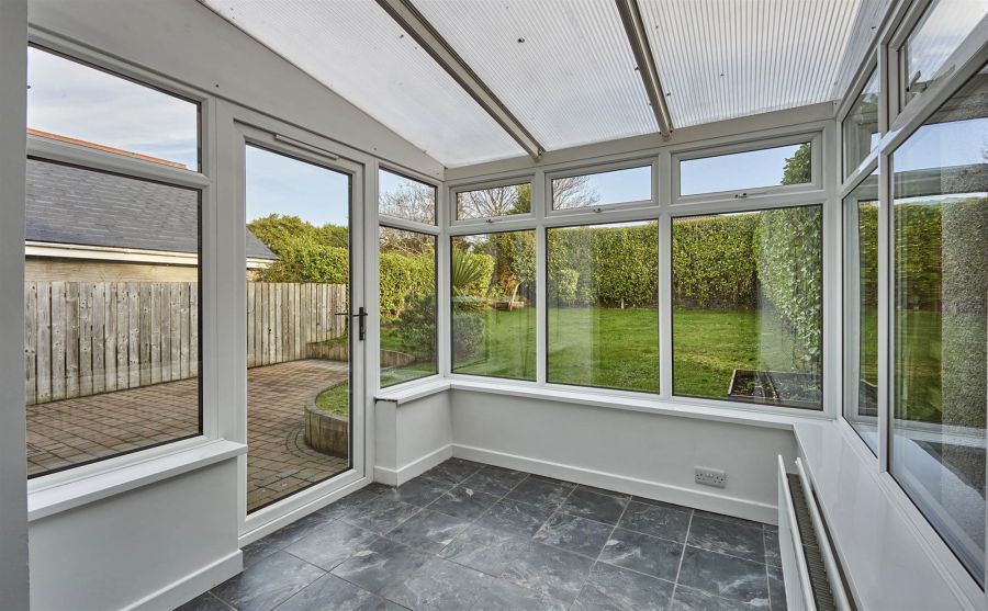 23 Ashley Gardens