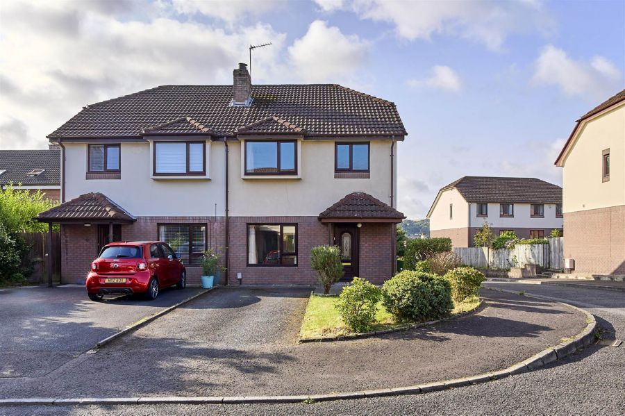 3 Thornhill Grove