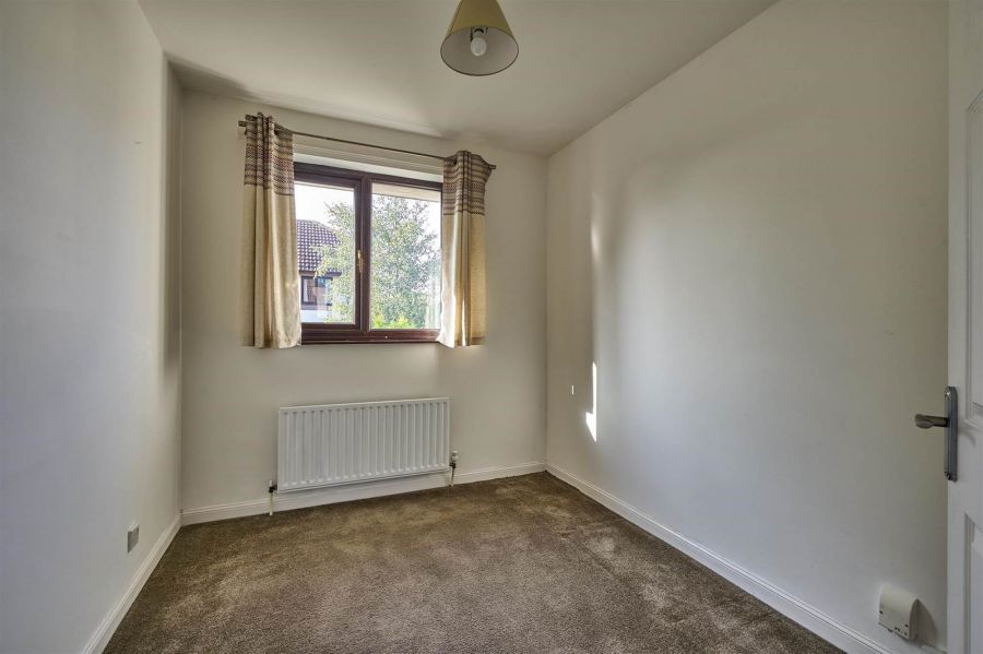3 Thornhill Grove