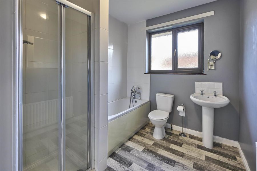 3 Thornhill Grove