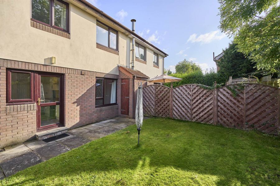 3 Thornhill Grove
