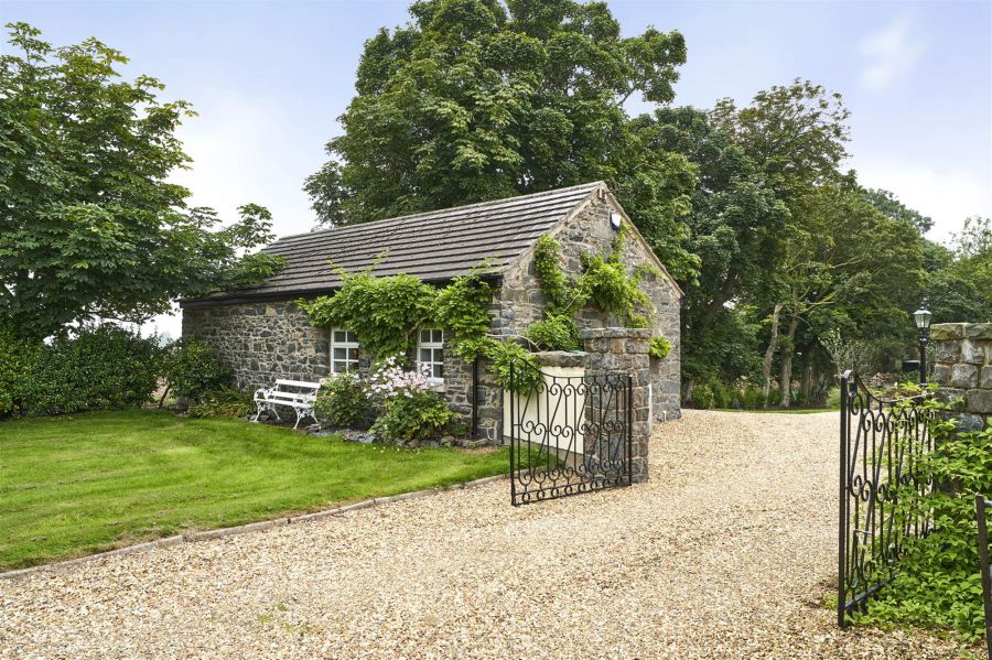 Cottage at, 27 Crossnamuckley Road