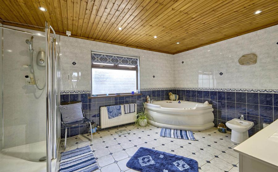 Ballyrickard House, 3 Moate Road