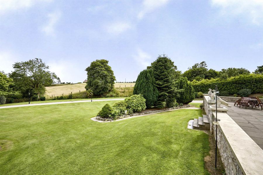Ballyrickard House, 3 Moate Road