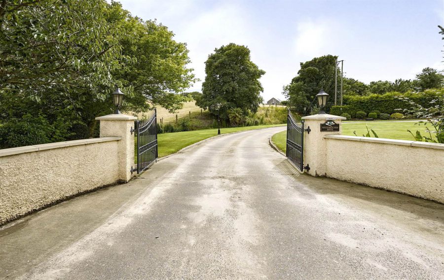 Ballyrickard House, 3 Moate Road