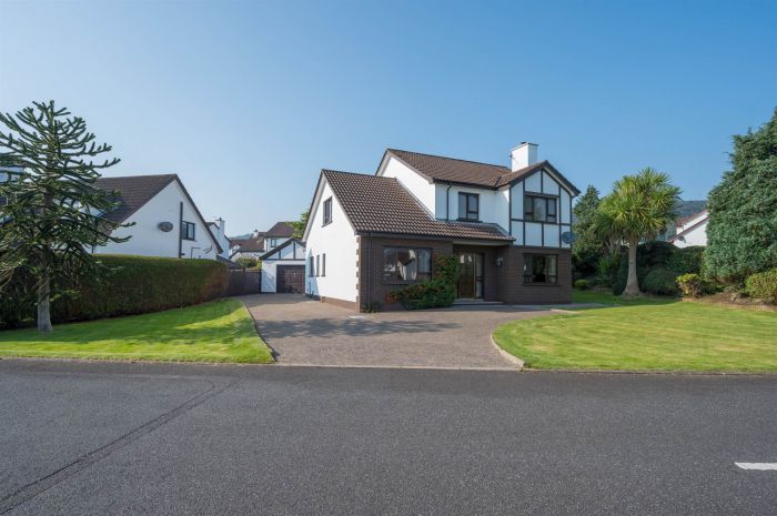 1 Farm Lodge Grove, greenisland, carrickfergus, BT38 8YD