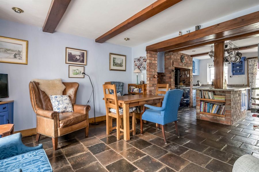 6B Cunningburn Road 6B Cunningburn Road