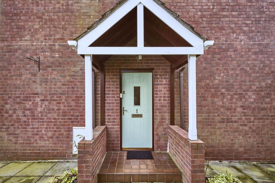 Apt 1 Carriage Mews