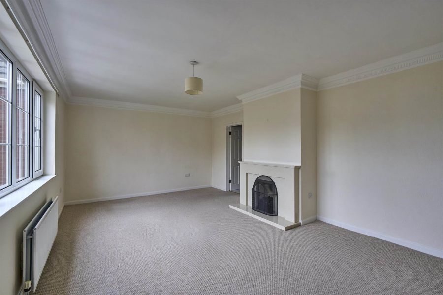Apt 1 Carriage Mews