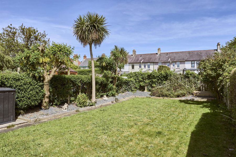 25 Sandringham Drive