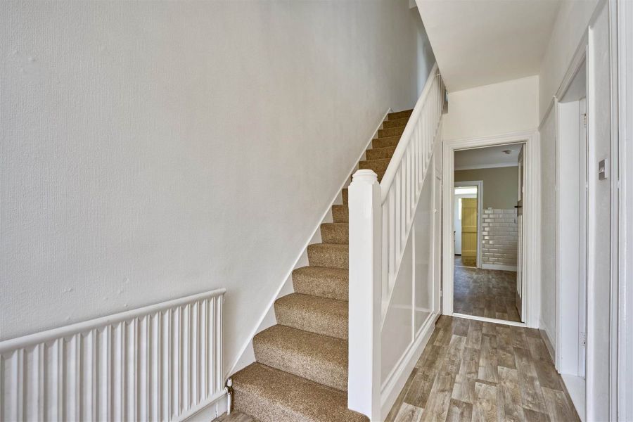 25 Sandringham Drive