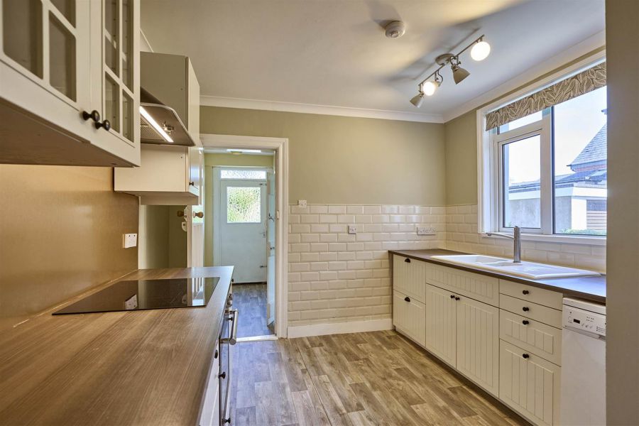 25 Sandringham Drive