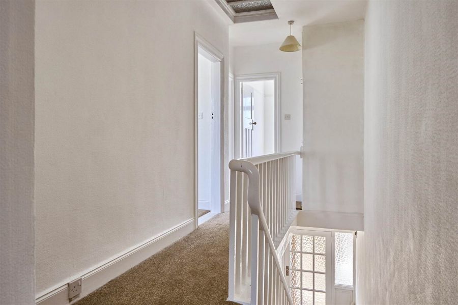 25 Sandringham Drive