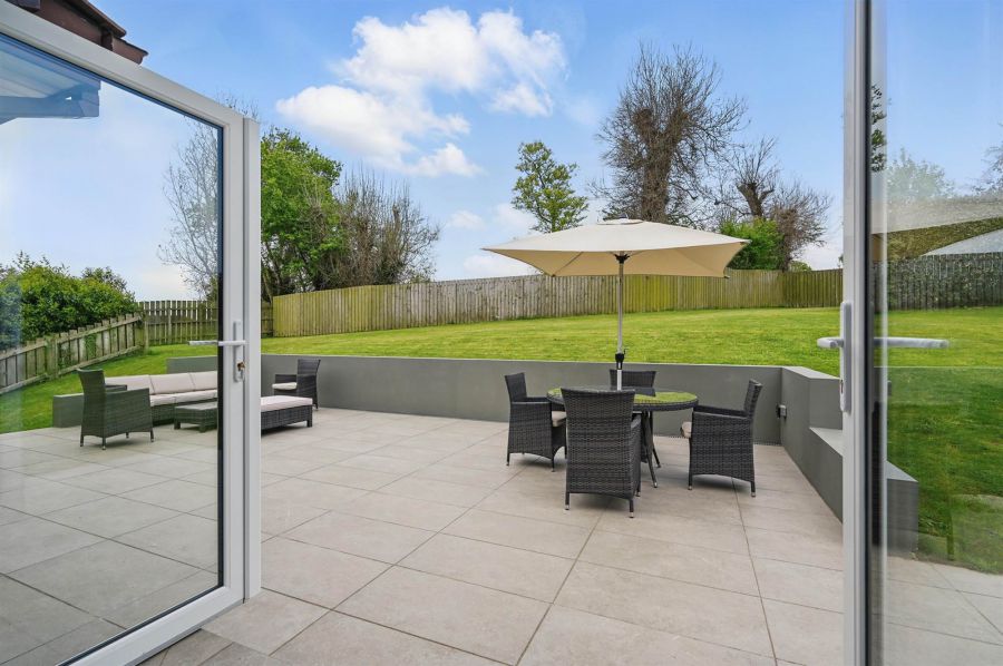14 Manor Hill